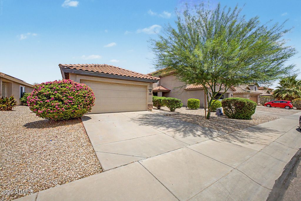 1448 E SAGUARO Trail, San Tan Valley, AZ 85143 — photo 2