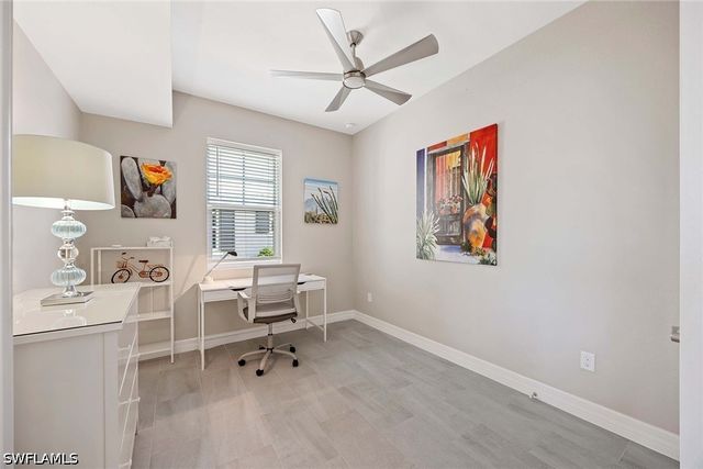 201 Indies DR E 102, Naples, FL 34114