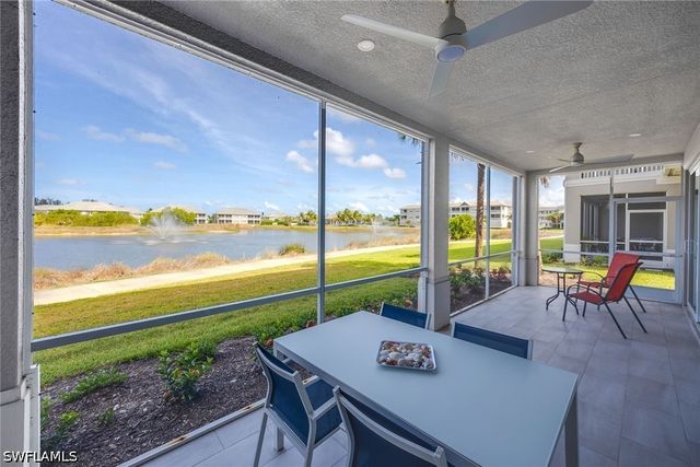 201 Indies DR E 102, Naples, FL 34114