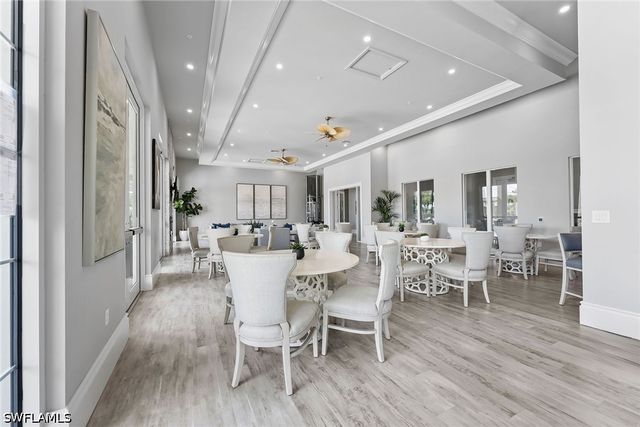 201 Indies DR E 102, Naples, FL 34114