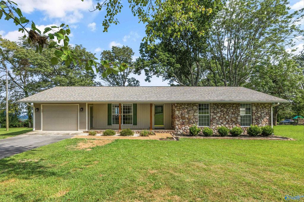 274 Ayers Circle, Grant, AL 35747