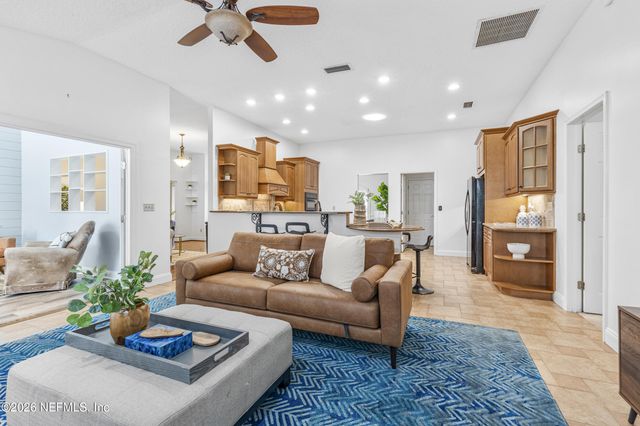 6656 RIVERCREST Drive, Jacksonville, FL 32226