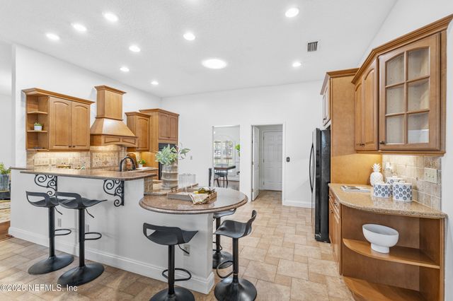 6656 RIVERCREST Drive, Jacksonville, FL 32226