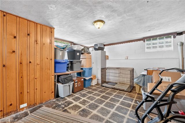 7101 Brownfield Drive, Parma, OH 44129