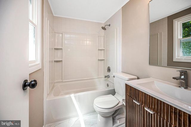 115 WASHINGTON ST, Locust Grove, VA 22508