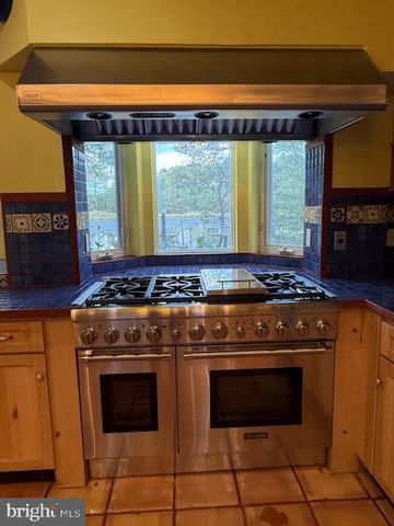 12330 POTOMAC VIEW RD, Newburg, MD 20664