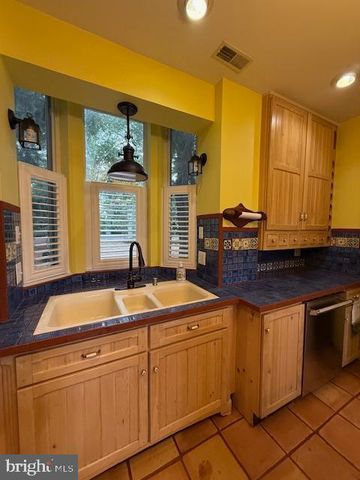 12330 POTOMAC VIEW RD, Newburg, MD 20664
