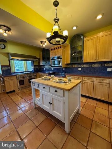 12330 POTOMAC VIEW RD, Newburg, MD 20664