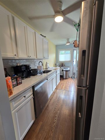 355 Route 111 19, Smithtown, NY 11787