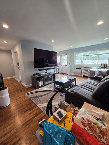 355 Route 111 19, Smithtown, NY 11787