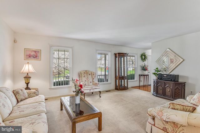 5004 PRINCE CASPIAN LN, Burke, VA 22015