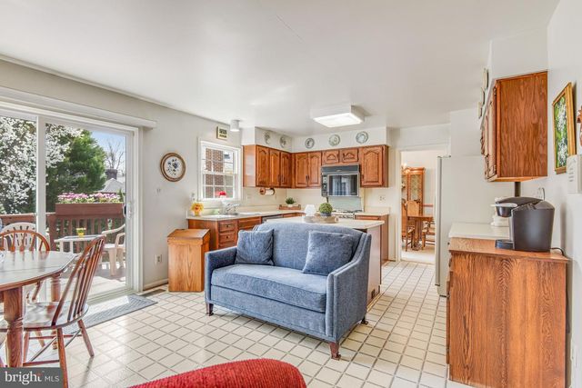 5004 PRINCE CASPIAN LN, Burke, VA 22015