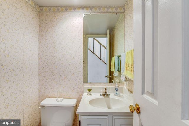 5004 PRINCE CASPIAN LN, Burke, VA 22015