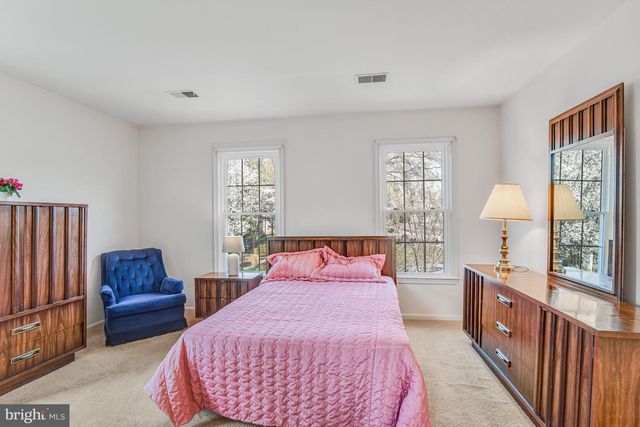 5004 PRINCE CASPIAN LN, Burke, VA 22015