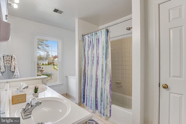 5004 PRINCE CASPIAN LN, Burke, VA 22015