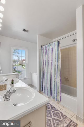 5004 PRINCE CASPIAN LN, Burke, VA 22015