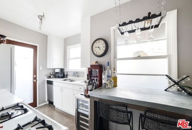 218 Venice Way, Venice, CA 90291