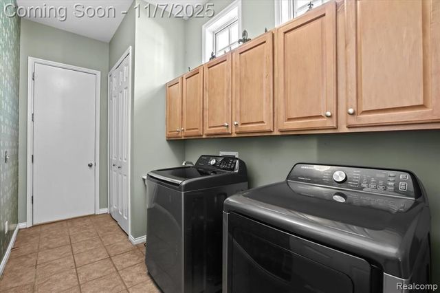 798 Taylor Lane, Canton, MI 48188