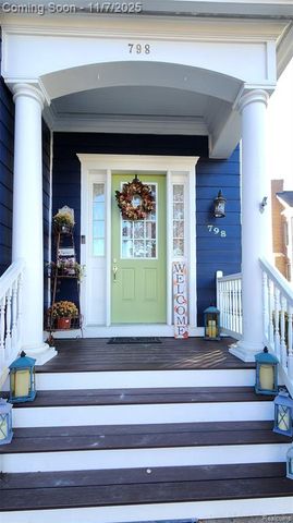 798 Taylor Lane, Canton, MI 48188