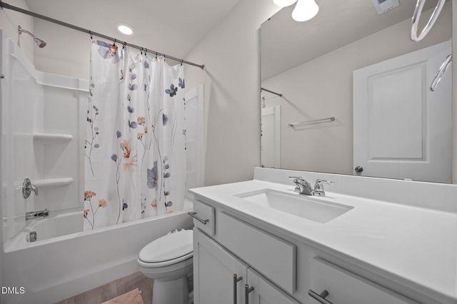 1866 Porch Swing Way, Apex, NC 27502