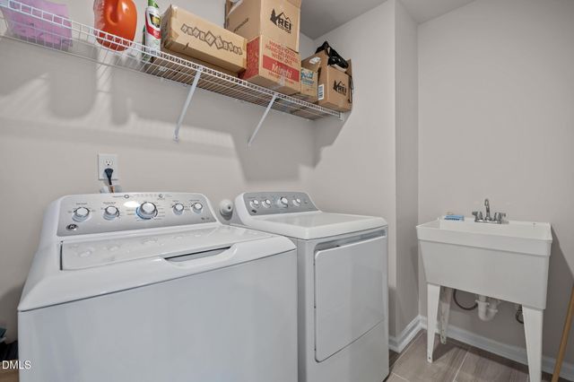 1866 Porch Swing Way, Apex, NC 27502