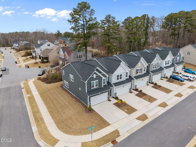 1866 Porch Swing Way, Apex, NC 27502