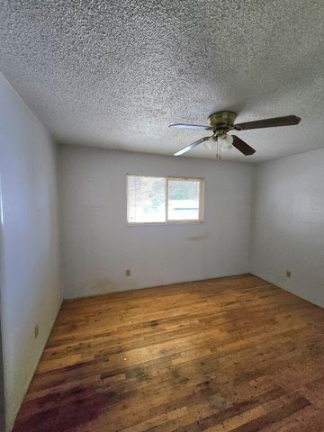 4229 Fort Peck Street, Shasta Lake, CA 96019