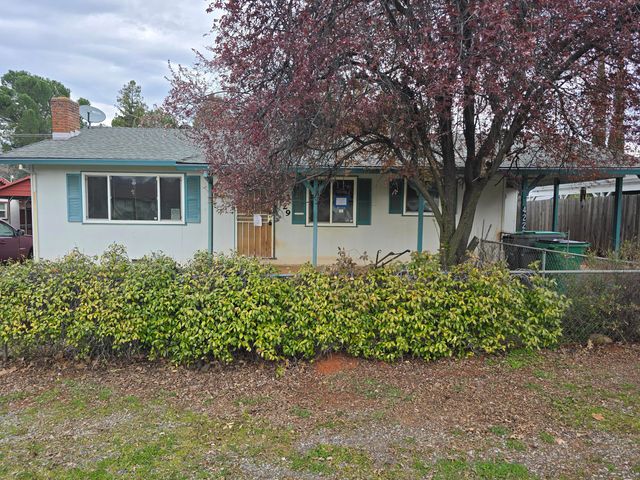 4229 Fort Peck Street, Shasta Lake, CA 96019