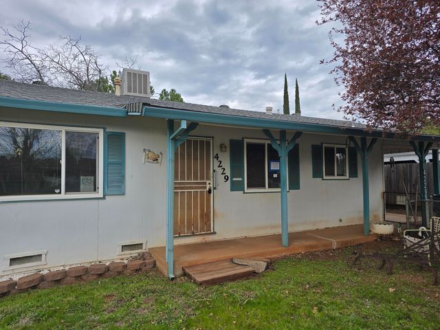 4229 Fort Peck Street, Shasta Lake, CA 96019