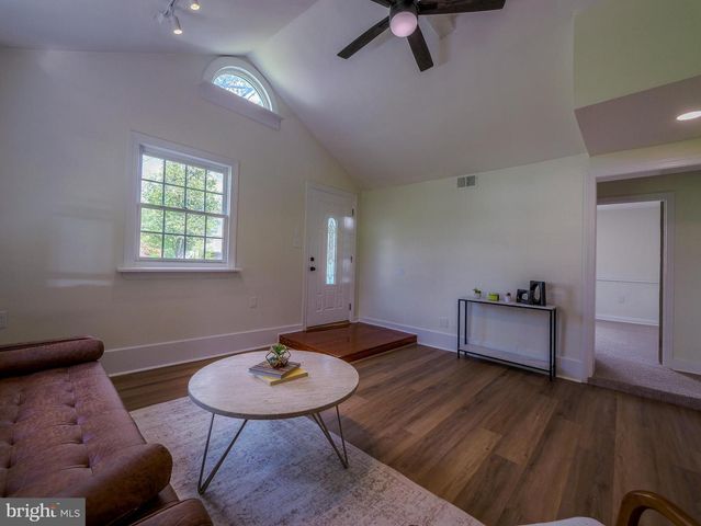 4828 GREENWOOD ST, Brookhaven, PA 19015