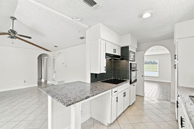 5420 Galway Lane, North Richland Hills, TX 76180