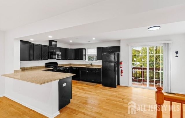 8 Alfred Avenue, Franklin Twsp, NJ 08873