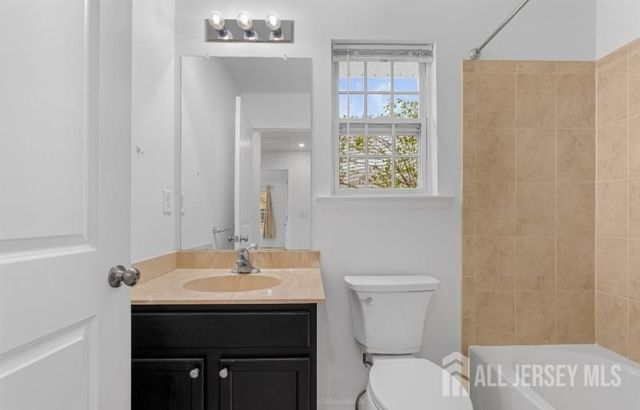 8 Alfred Avenue, Franklin Twsp, NJ 08873