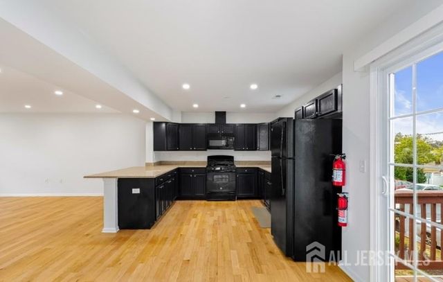 8 Alfred Avenue, Franklin Twsp, NJ 08873