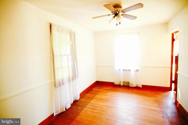 2805 CAMERON RD, Falls Church, VA 22042