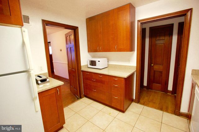 2805 CAMERON RD, Falls Church, VA 22042