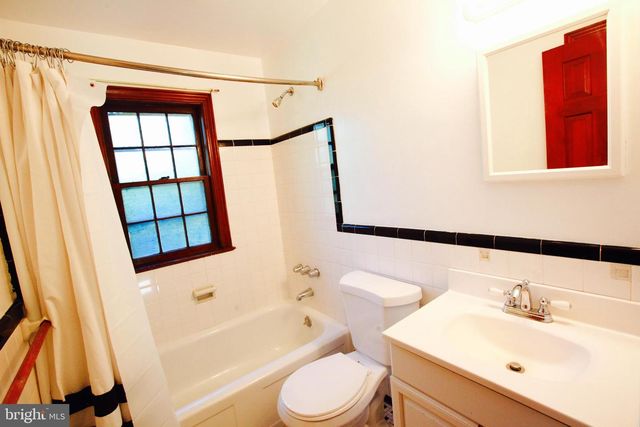 2805 CAMERON RD, Falls Church, VA 22042