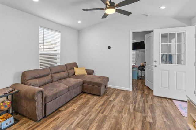 3221 Bancroft 25, Spring Valley, CA 91977