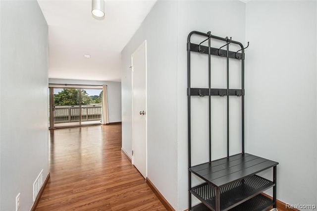 767 Skynob Drive, Ann Arbor, MI 48105