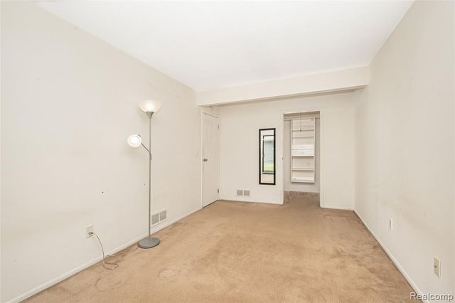 767 Skynob Drive, Ann Arbor, MI 48105