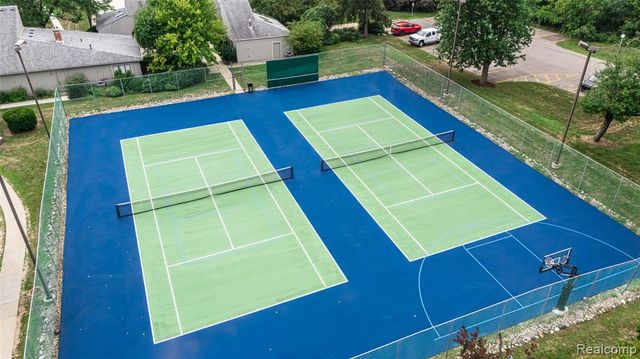 767 Skynob Drive, Ann Arbor, MI 48105