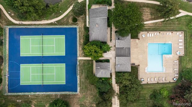 767 Skynob Drive, Ann Arbor, MI 48105