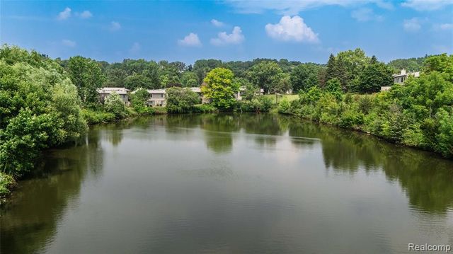 767 Skynob Drive, Ann Arbor, MI 48105