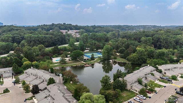 767 Skynob Drive, Ann Arbor, MI 48105