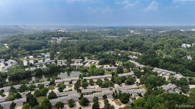 767 Skynob Drive, Ann Arbor, MI 48105