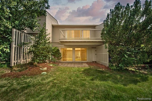 767 Skynob Drive, Ann Arbor, MI 48105