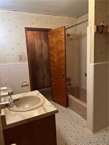 3108 E Laburnum Ave, Henrico, VA 23223