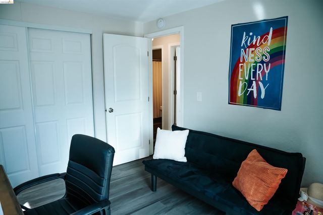 1909 Strasbourg Ln, Antioch, CA 94509