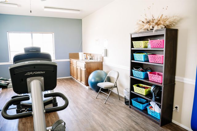 1909 Strasbourg Ln, Antioch, CA 94509