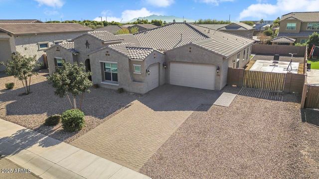 18581 W HAZELWOOD Street, Goodyear, AZ 85395